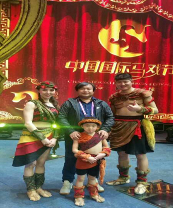 甘肅省雜技團《彩陶情——頂壇》榮獲第四屆中國國際馬戲藝術節優秀節目獎