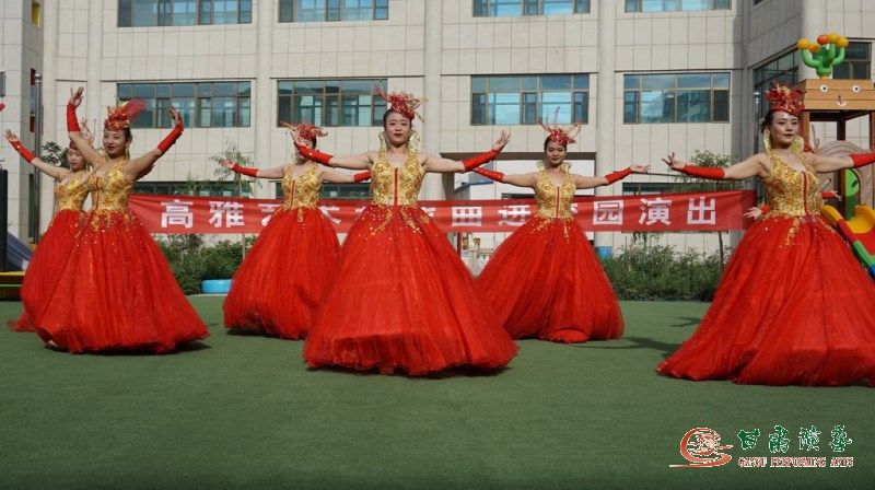 與藝術“零”距離——甘肅演藝集團敦煌藝術團2019“高雅藝術和戲曲進校園”敦煌站拉開序幕