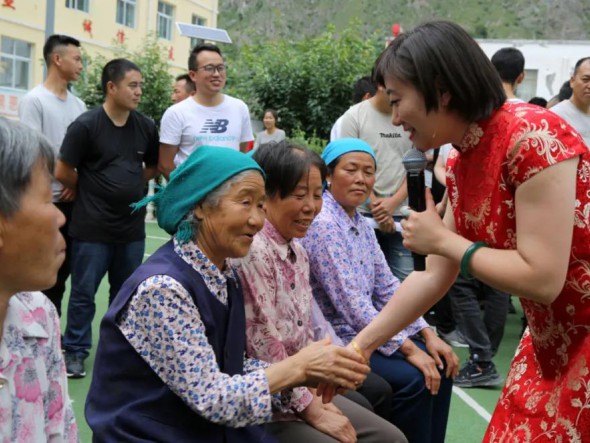 同心協力，打贏脫貧攻堅戰——甘肅演藝集團歌舞劇院2020年省級政府購買“隴原紅色文藝輕騎兵”公益演出走進舟曲再獲贊譽