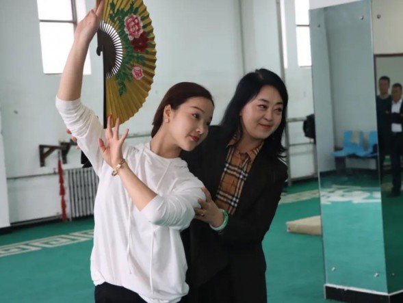 助力基層文化繁榮——甘肅省隴劇院深入慶陽開展“三區”人才支持計劃專項工作
