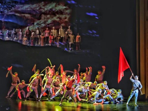 甘肅省慶祝中國(guó)共產(chǎn)黨成立100周年文藝演出《致敬百年》在蘭隆重舉行！